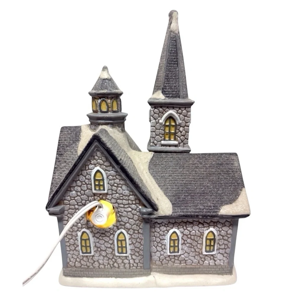 Carole Towne-Isabel’s Chapel Gray Charming Stone Holiday Light Up Church GUC